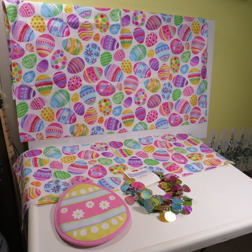 Colorful Easter Egg Table Runner, Sm Tablecloth, Hot Pad & Wire Garland